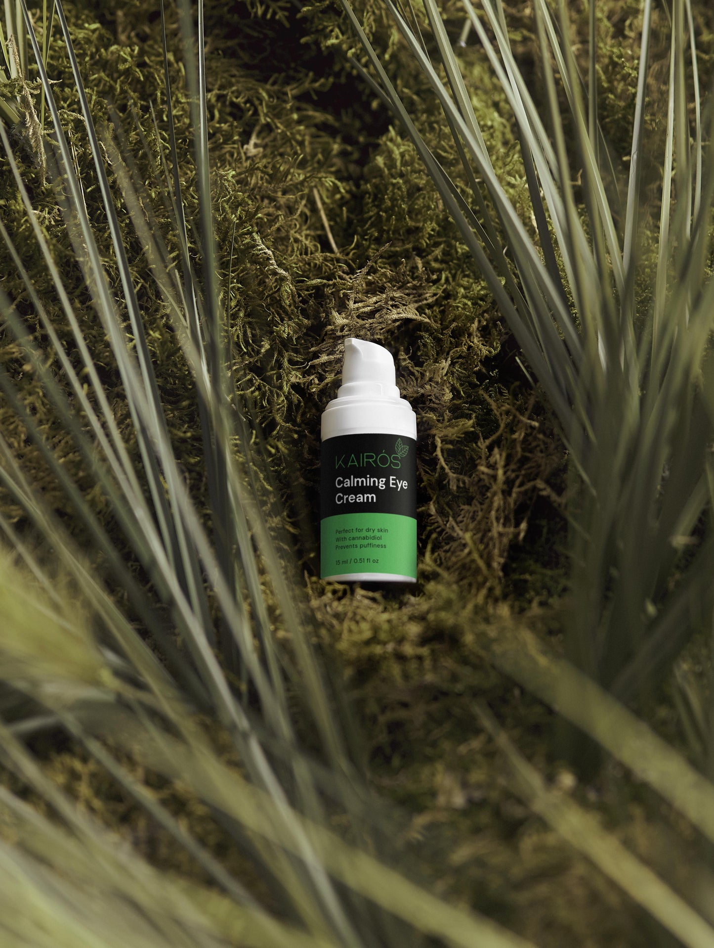 Crema Contorno de Ojos Calmante con 1% CBD - Antiojeras y Antihinchazón